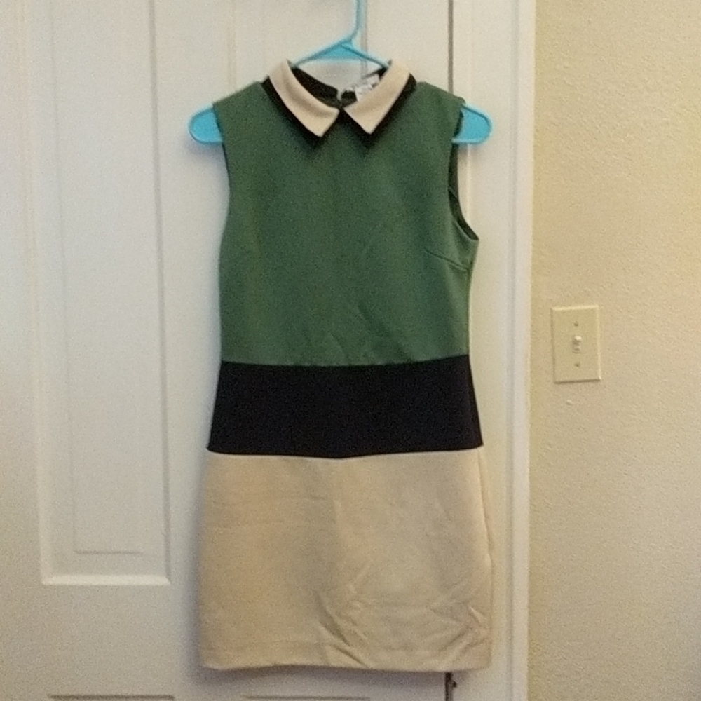 Esley small dress with lining. Dress up or down.